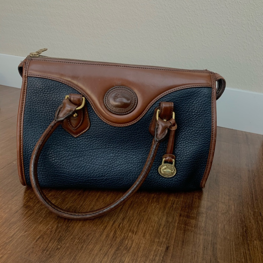 Dooney & Bourke vintage navy leather purse
